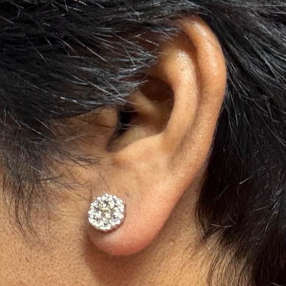 1 Cttw Watch Video / 10K Gold Cognac / Chocolate Diamond Cluster Earrings - Picture 11 of 12